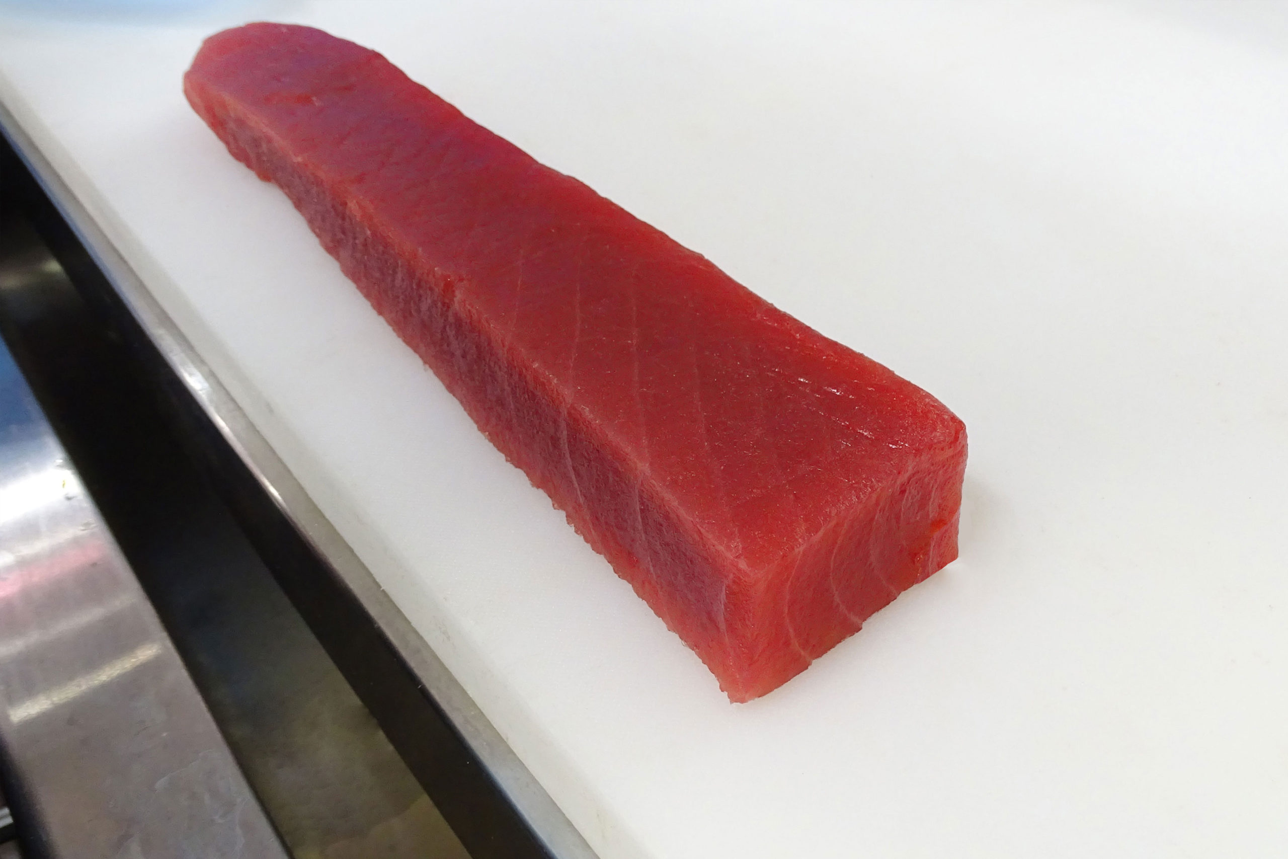 まぐろの刺身の切り方１